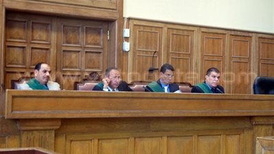 بالصور.. جنايات أسيوط تواصل سماع دفاع 17 متهمون بإحداث عنف