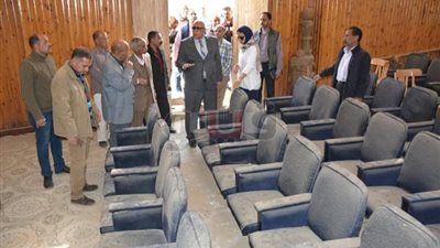 مقايسة عاجلة لرفع كفاءة مسرح ثقافة الخارجة (صور)