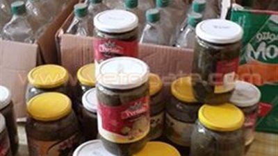 ضبط بقال يبيع سلعا غذائية منتهية الصلاحية بالمنصورة