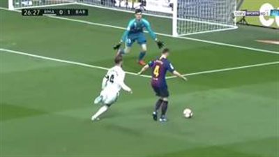 برشلونة يفوز على ريـال مدريد 0/1 ويحافظ على تصدره لليجا (فيديو)