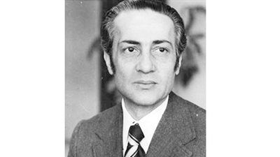 «الجمال» ينافس «خاله» على مقعد نقيب الصحفيين