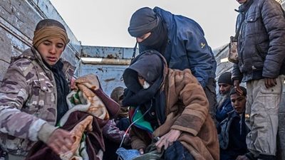 التعذيب بالكهرباء والضرب.. طرق داعش لتحويل الأطفال إلى انتحاريين (صور)