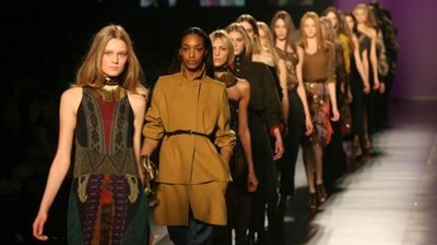 مصممة الأزياء اللبنانية 