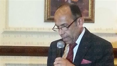 محافظ الفيوم يغادر إلى برلين للمشاركة في بورصة السياحة