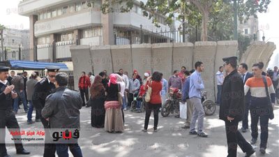 بالفيديو والصور.. وقفة للمعلمين من ذوي الاحتياجات الخاصة بالشرقية أمام 