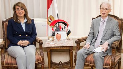 غادة والي تستقبل سفير اليابان بالقاهرة