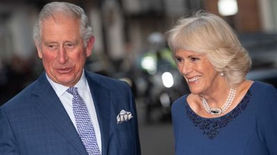 كسرت قلبه مرتين.. حكاية امرأة رفضت الأمير تشارلز قبل زواجه من ديانا (صور)