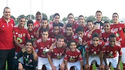 الأهلي 2002 يكتسح المجموعات العلمية 10-1 في دوري القطاعات