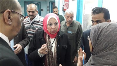 رئيس هيئة التأمين الصحي تتفقد وحدات مدينة إدفو بأسوان