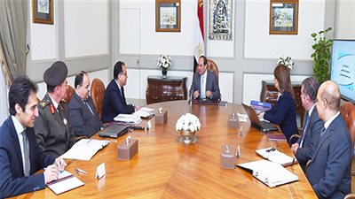 يوم رئاسي مكثف.. السيسي يكلف بمساعدة الفئات الأكثر احتياجا.. الحفاظ على تماسك الأسرة.. إدارة واستثمار مدينة الأثاث بدمياط بالصورة المثلى لدعم صناعة الأثاث الوطنية.. ويهنئ رؤساء نيجيريا والسنغال