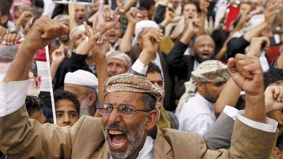 «إخوان اليمن على خطى الجماعة في مصر».. اتهام أعضائها في قضايا فساد.. سيطروا على عقود النفط.. استخدموا بنك سبأ لتحويل الأموال للإرهابيين.. فرضوا «إتاوة» على شركات الاستثمار.. واستول