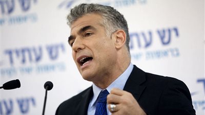 لابيد يرفض حديث ليبرمان عن احتلال غزة