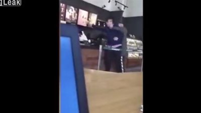 «مخالب القط» تتسبب في مشاجرة كبرى بالصين (فيديو)