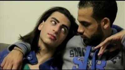 بالفيديو..«شاذ» يطلب الزواج من صديقه خلال ظهورهما في برنامج تليفزيوني