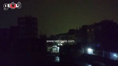 أمطار وبرق ورعد تضرب القاهرة والجيزة (فيديو)