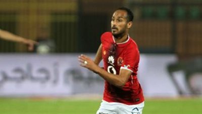 وليد سليمان يؤدي مرانا بدنيا منفردا بالتتش