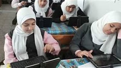 الحكومة: امتحان شهر مارس لأولى ثانوي بالتابلت وليس ورقيا