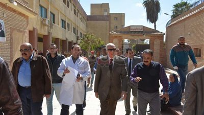 محافظ الجيزة: 385 ألف مواطن أجروا المسح الطبي لفيروس C