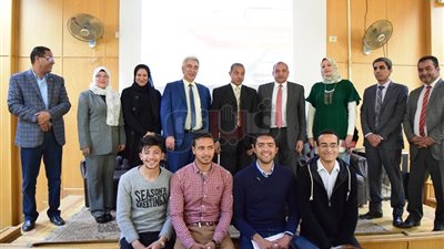 رئيس جامعة بنى سويف: لاب توب لكل طالب معاق بالجامعة