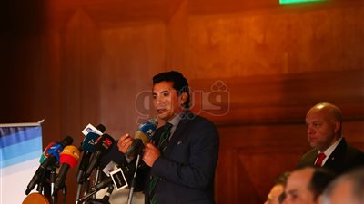 وزير الشباب والرياضة: كرة القدم وزيرة السعادة في مصر
