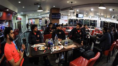 بعثة الأهلي تتوجه إلى الكونغو استعدادا لمواجهة فيتا كلوب (صور)