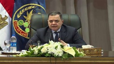 «الداخلية» ترد الجنسية المصرية لـ10 مواطنين وتسحبها من 22 آخرين