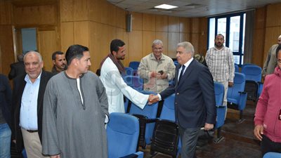 توقيع 29 عقدا لتقنين أوضاع 503 أفدنة في المنيا (صور)