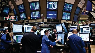 الأسهم الأوربية تنتعش أواخر التعامل مع تعافي الروبل