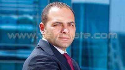 «أبو السعد»: استفادة مصر من تراجع النفط مرهون بتحريك أسعار الصرف