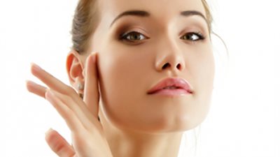 «خلطات الكركم» للتخلص من شعر الوجه نهائيا