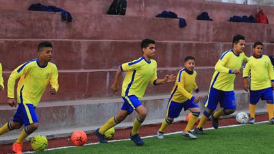 أكاديمية الأمل في غزة.. أطفال القطاع يواجهون آلام السرطان بـ «الساحرة المستديرة»