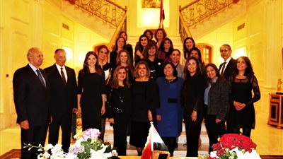 وزيرة الهجرة تلتقي أعضاء السفارة المصرية في لبنان