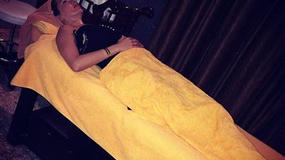 بالصور.. «لاميتا فرنجيه» تستعد للاستجمام في حمام «الجاكوزى»