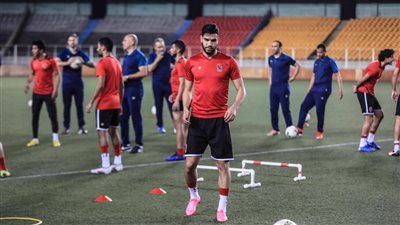 محاضرة فيديو للاعبي الأهلي في الكونغو