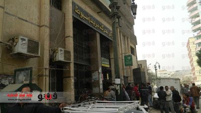 موظفو البريد بأسيوط يواصلون إضرابهم لليوم السادس