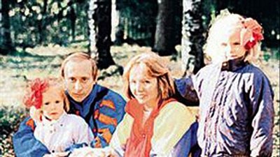 بالصور.. «بوتين»: ابنتاي لا تفضلان العيش تحت الأضواء