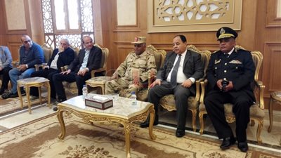 وزير المالية يزور مسجد الفتاح العليم وكنيسة ميلاد المسيح بالعاصمة الإدارية