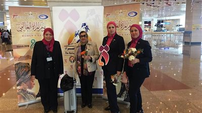 «ورود وهدايا».. مطار القاهرة يحتفل باليوم العالمي للمرأة (صور)