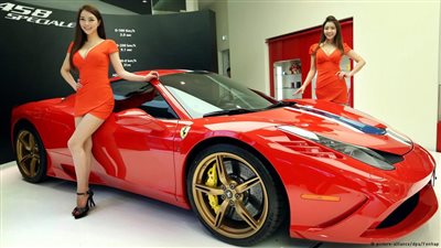 «فيراري» تكشف عن سيارتها الجديدة «سيرجيو سبايدر»