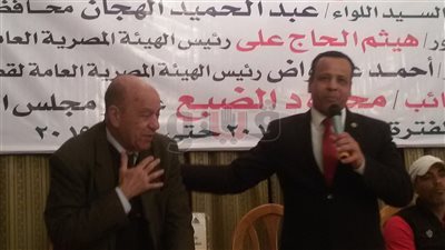 سكرتير عام قنا يشهد ختام معرض الكتاب الثاني بنادي الفتيات (صور)