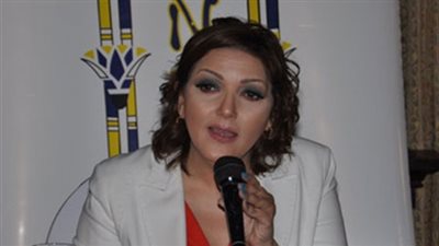 جميلة إسماعيل توجه التحية لفريق إعداد «أبلة فاهيتا»