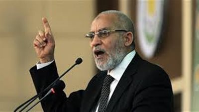 بلاغ للنائب العام يتهم «بديع» و«الشاطر» بالتخابر مع حماس