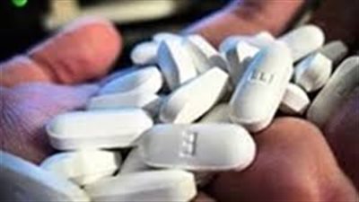 حبس متهم ضبط بحوزته أقراصا مخدرة في الجيزة