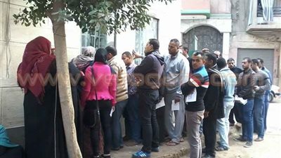 بالصور.. غضب بين موظفي مكتب بريد بنها الرئيسى بعد قرار إزالته.. توزيع 175 عاملًا بطريقة عشوائية دون مراعاة محل الإقامة.. «إبراهيم»: المبنى حديث وقرار الهدم مفاجئ.. وهناك شبهة إهدار للمال الع