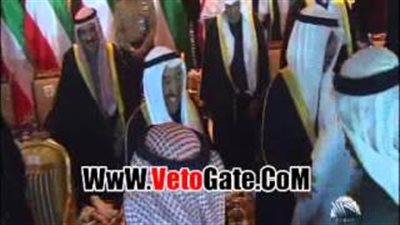 بالفيديو..«أبوتريكة» في صورة تذكارية مع «أمير الكويت»