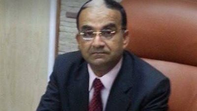 عاطف فاروق يكتب: تأديب رئيس قطاع بـ«المحاسبات» تقاضى رشوة من المندوه الحسيني.. تحقيقات النيابة العامة وتحريات الرقابة الإدارية والتسجيلات تؤكد الجريمة.. واعتراف رجل الأعمال يعفيه من العقوبة