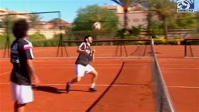 بالفيديو..لاعبو ريـال مدريد يتألقون على ملاعب التنس قبل نهائي المونديال