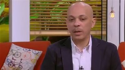 خبير تحكيمي: الوقوف على الكرة يستوجب بطاقة صفراء لـ«أحداد»