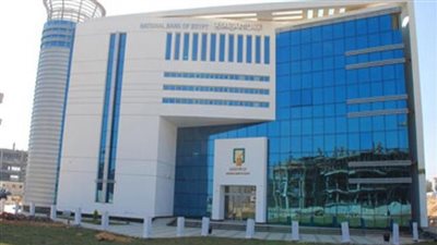 تغذية 1853 ماكينة صرف آلي بالبنك الأهلي قبل الكريسماس