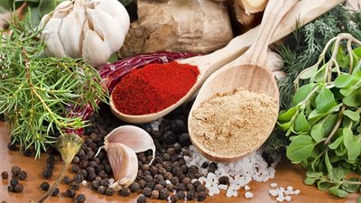 7 أعشاب صحية تخلصك من الكرش